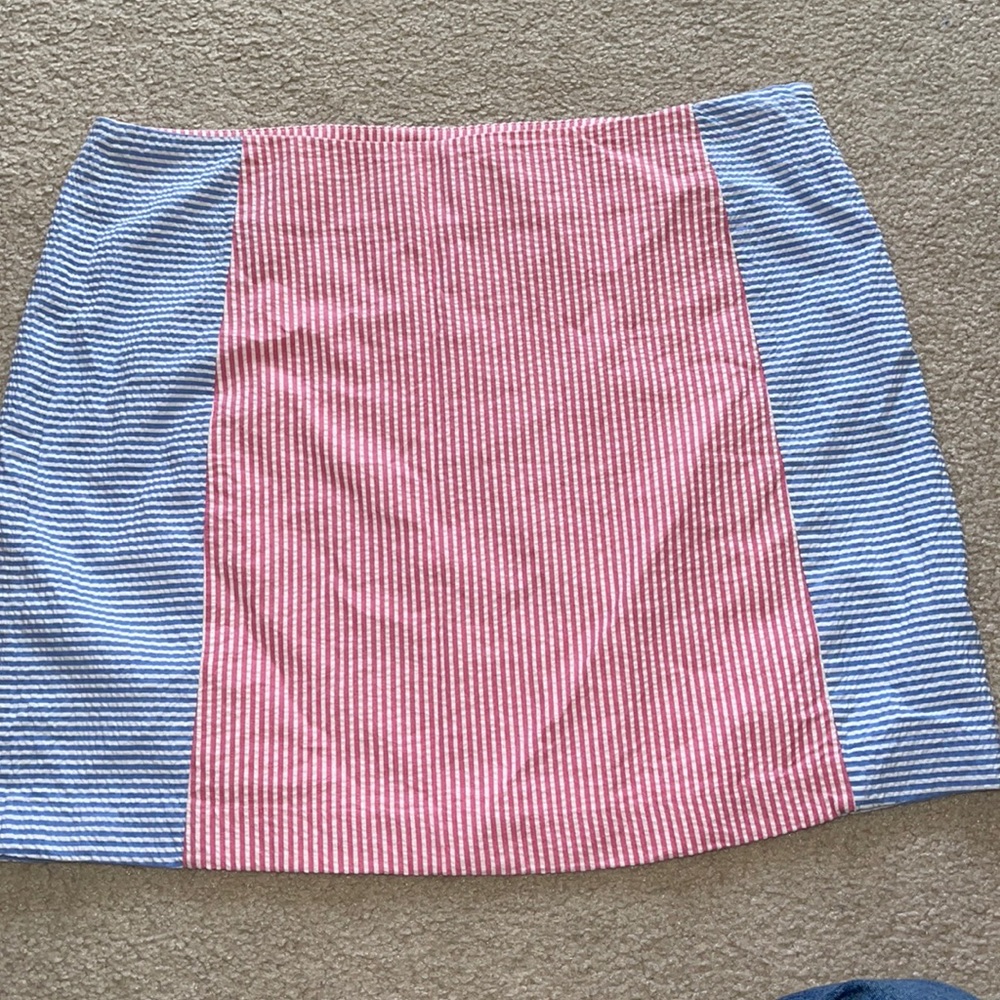 Vineyard Vines seersucker skirt